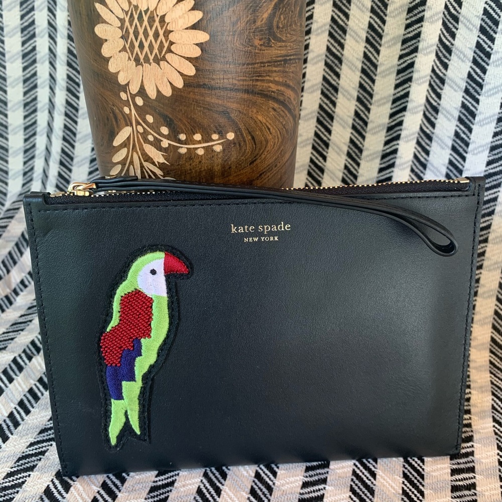 Kate spade bird wristlet black parrot green